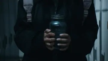 Zasłona do filmu "Służka" #193669