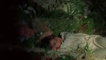 Zasłona do filmu "Lejos de los árboles" #1212362