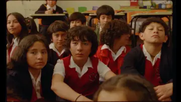 Zasłona do filmu "Seis meses en el edificio rosa con azul" #1663282
