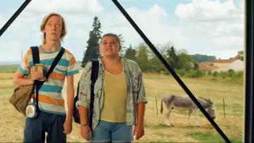 Zasłona do filmu "Super bourrés" #382612
