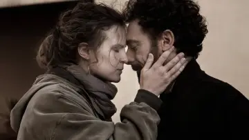 Zasłona do filmu "Confidenza" #1010170