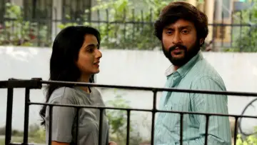 Zasłona do filmu "சிங்கப்பூர் சலூன்" #760461