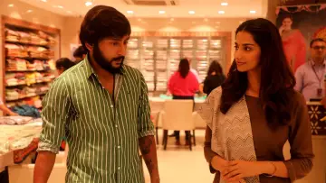Zasłona do filmu "சிங்கப்பூர் சலூன்" #760463