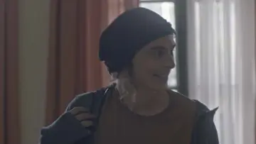 Zasłona do filmu "Άκουσέ Με" #410325