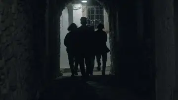 Zasłona do filmu "Άκουσέ Με" #410335