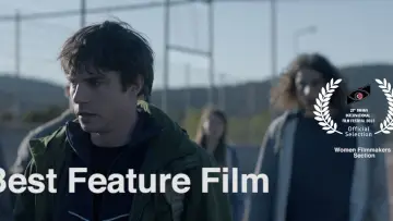 Zasłona do filmu "Άκουσέ Με" #410339