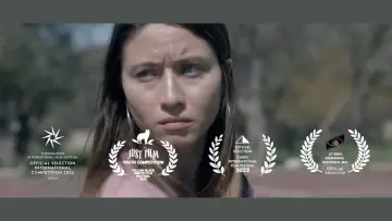 Zasłona do filmu "Άκουσέ Με" #410342
