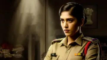 Zasłona do filmu "యేవమ్" #493197