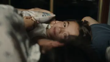 Zasłona do filmu "20 000 gatunków pszczół" #190570