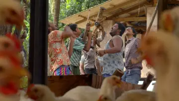 Zasłona do filmu "പെണ്ണും പൊറാട്ടും" #768339