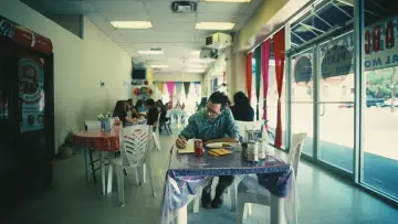 Zasłona do filmu "Jedna bitwa po drugiej" #510219