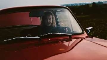 Zasłona do filmu "Niewidzialna walka" #467496
