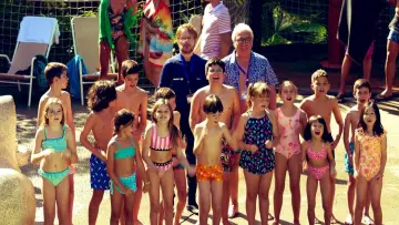 Zasłona do filmu "Vacaciones de verano" #390582