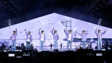 Zasłona do filmu "방탄소년단: 옛 투 컴 인 시네마" #407939