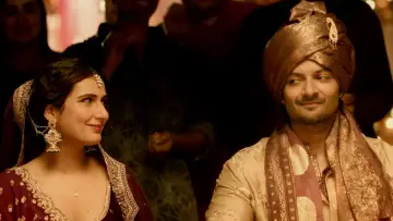 Zasłona do filmu "मेट्रो... इन दिनों" #676872