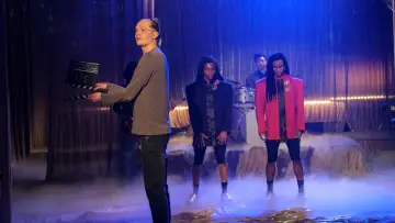 Zasłona do filmu "Milli Vanilli. Przekręt stulecia" #453838