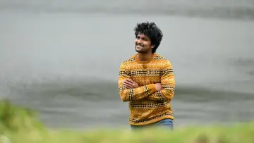 Zasłona do filmu "హాయ్ నాన్న" #373733