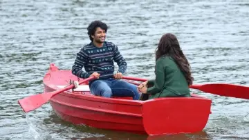 Zasłona do filmu "హాయ్ నాన్న" #373737