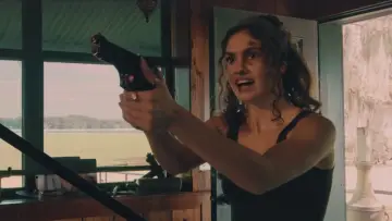 Zasłona do filmu "Girl With a Gun" #371405