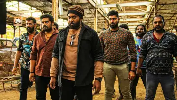 Zasłona do filmu "ரிவால்வர் ரீட்டா" #690949