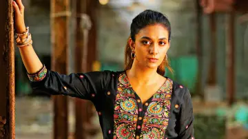 Zasłona do filmu "ரிவால்வர் ரீட்டா" #690956