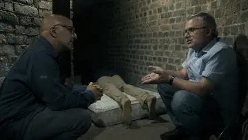 Zasłona do filmu "Jaii keh khoda nist" #472681