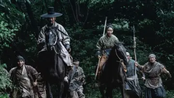 Zasłona do filmu "Wojna i rewolta" #615739