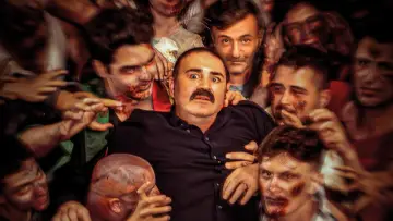 Kutsal Damacana 5: Zombi! plakat