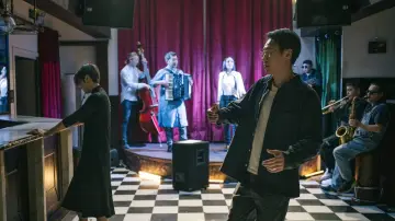 Zasłona do filmu "Wieża, która nie rzuca cienia" #424063