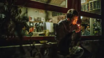 Zasłona do filmu "Wieża, która nie rzuca cienia" #424064