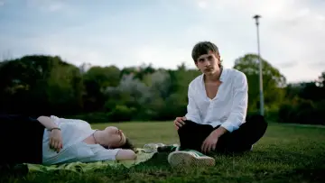 Zasłona do filmu "Wytłumaczenie wszystkiego" #401792
