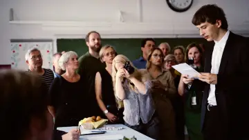 Zasłona do filmu "Wytłumaczenie wszystkiego" #401795