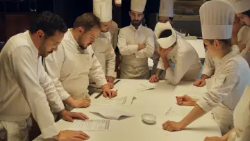 Zasłona do filmu "Menus-Plaisirs, les Troisgros" #411223