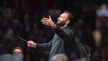 Zasłona do filmu "Concert de la Saint-Sylvestre des Berliner Philharmoniker Avec Kirill Petrenko et Benjamin Bernheim" #547774