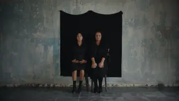 Zasłona do filmu "La imatge permanent" #1054995