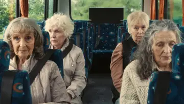 Zasłona do filmu "Four Mothers" #694082