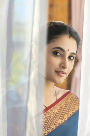 Plakat do filmu "దె కాల్ హిమ్ ఓజి" #621655