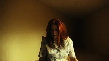 Zasłona do filmu "Backrooms. Bez wyjścia" #1570019