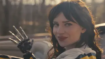Zasłona do filmu "Towarzysz" #549486