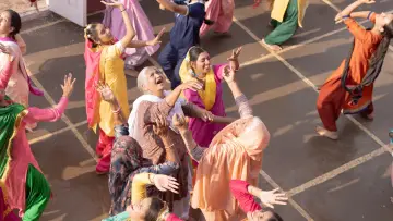 Zasłona do filmu "अमर सिंह चमकीला" #439660