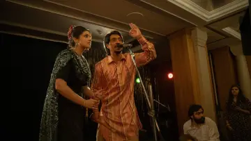 Zasłona do filmu "अमर सिंह चमकीला" #439661