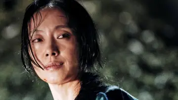 Zasłona do filmu "리볼버" #637176