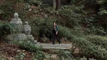 Zasłona do filmu "리볼버" #637202