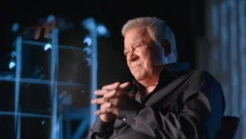 Zasłona do filmu "William Shatner: You Can Call Me Bill" #401507