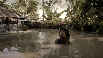 Zasłona do filmu "Mighty Afrin: In the Time of Floods" #352718