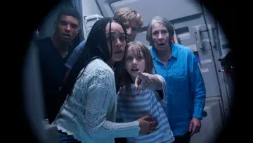 Zasłona do filmu "Bez paniki" #311452