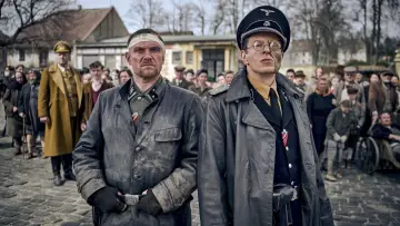 Zasłona do filmu "Krew i złoto" #272030