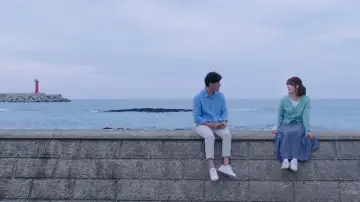 Zasłona do filmu "여름이 끝날 무렵의 라트라비아타" #1175713