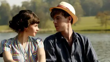 Zasłona do filmu "Wymarzona pogoda na ślub" #398738