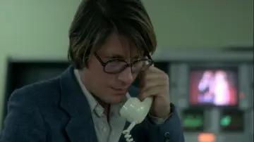 Zasłona do filmu "Ratuj kto może (życie)" #1062593